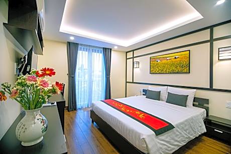 Deluxe Double Balcony with City View