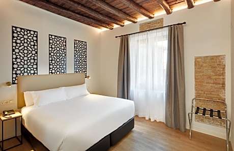 Sercotel Granada Suites