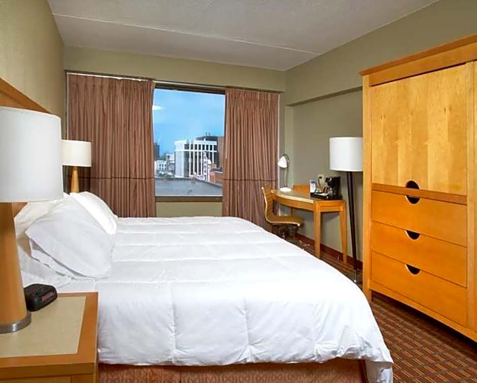 The Avalon Hotel – Erie, PA