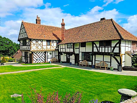 voco Lythe Hill Hotel Spa By IHG