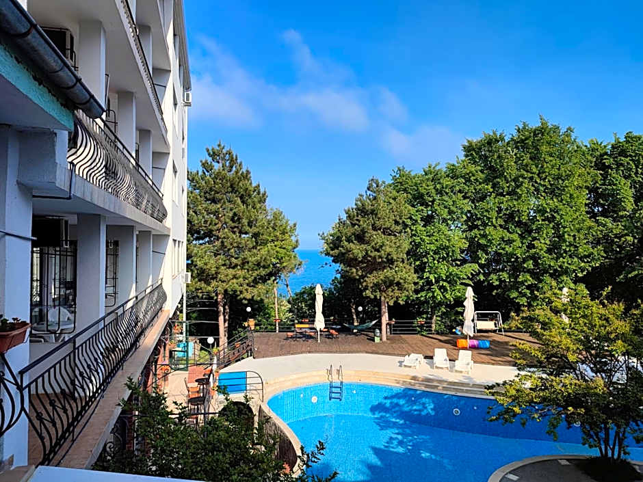 Park Hotel Briz - All Inclusive & Free Parking