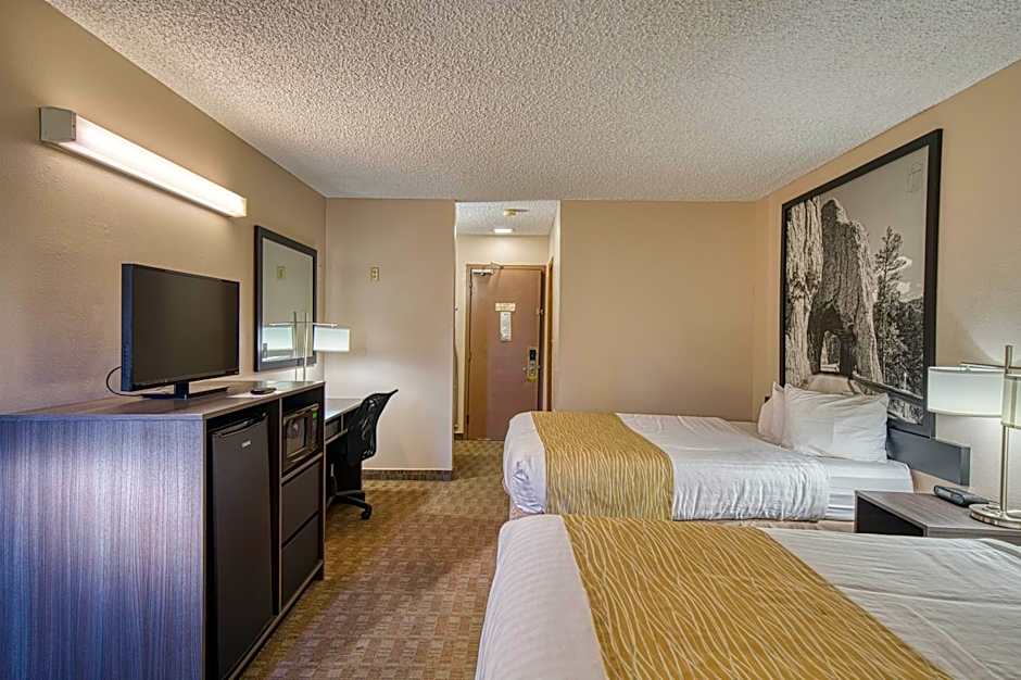 Super 8 by Wyndham Sturgis