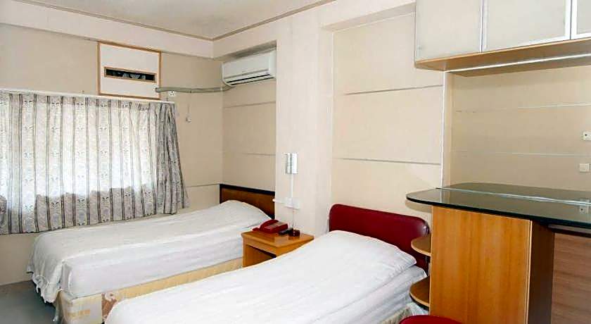 Holiday Hotel