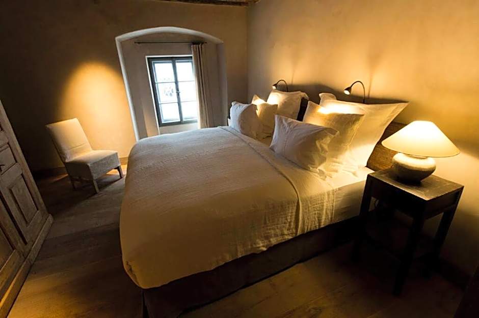 Townhouse Weisses Kreuz Boutiquehotel