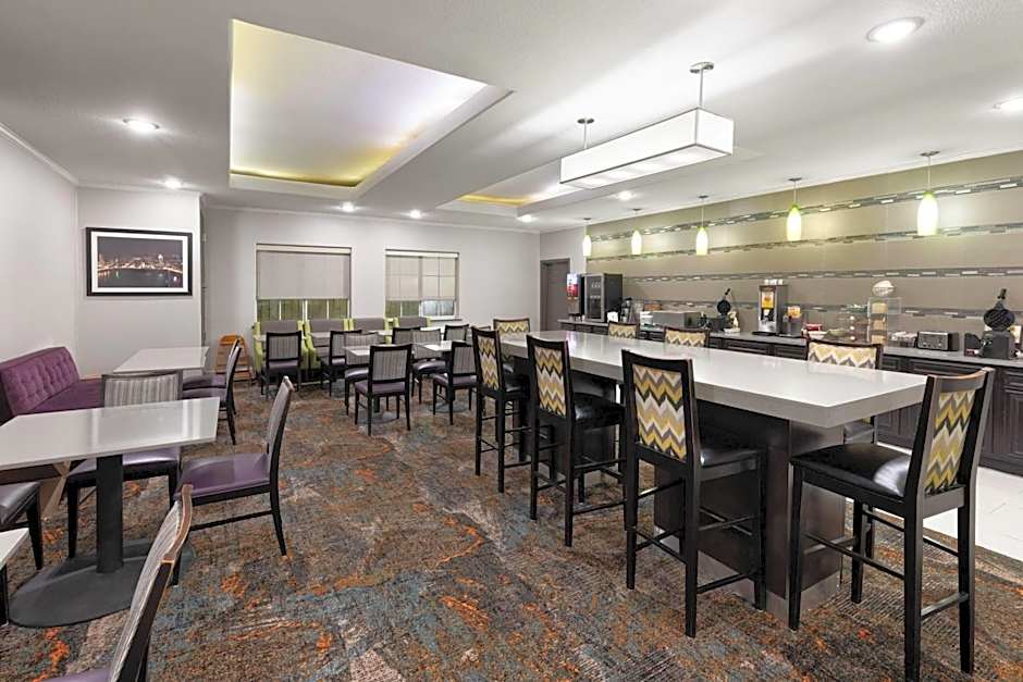 La Quinta Inn & Suites by Wyndham Kyle