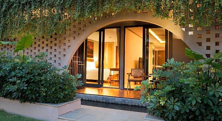 Beachwalk Residence