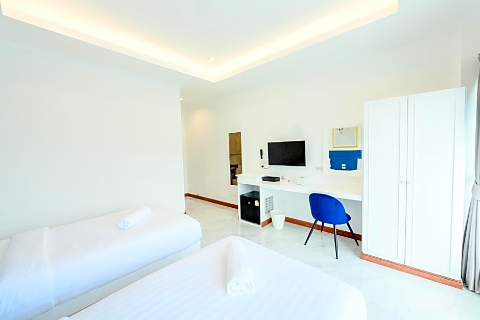 Marble Arch De Loei Hotel