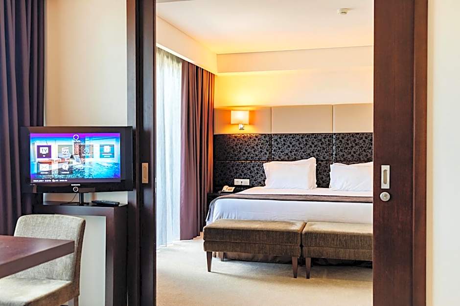 Axis Porto Business & Spa Hotel
