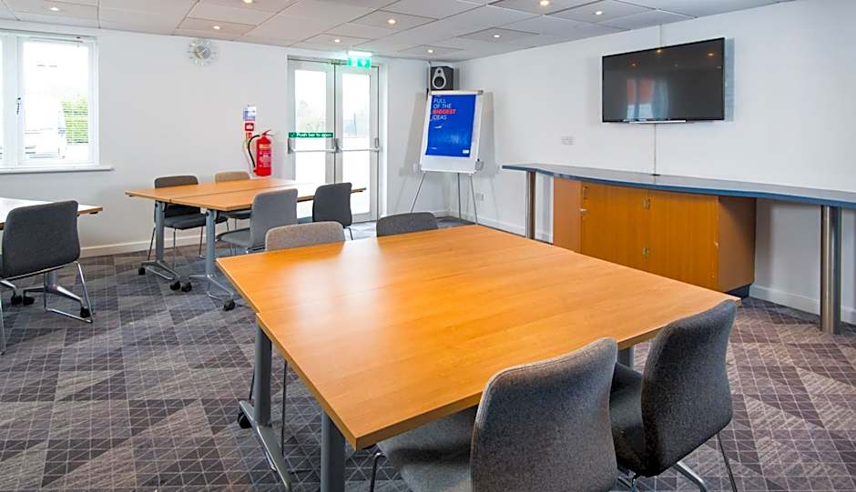 Holiday Inn Express Manchester East By IHG