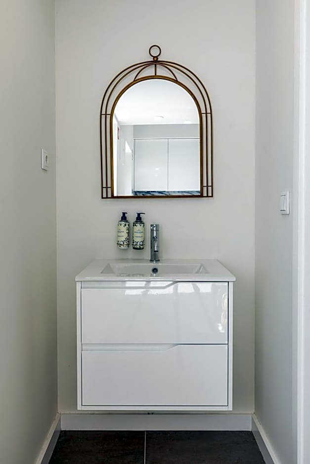 Beco do Paço by Porto Dream Stays