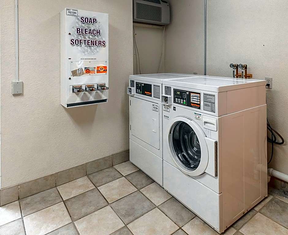 Baymont Inn & Suites by Wyndham Lincoln NE