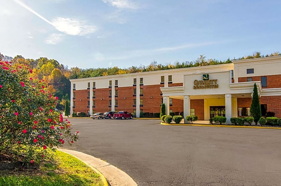 Quality Inn & Suites Lexington near I-64 and I-81