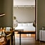 Chambers Hotel Central Park South, Sonder by Marriott Bonvoy