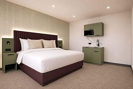 Standard King Room