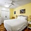 Classic Queen - Curry Mansion with Heated Pool