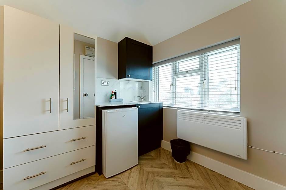 West Drayton Self Contained Studios