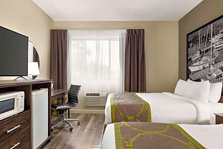 Queen Room with Two Queen Beds - Non-Smoking