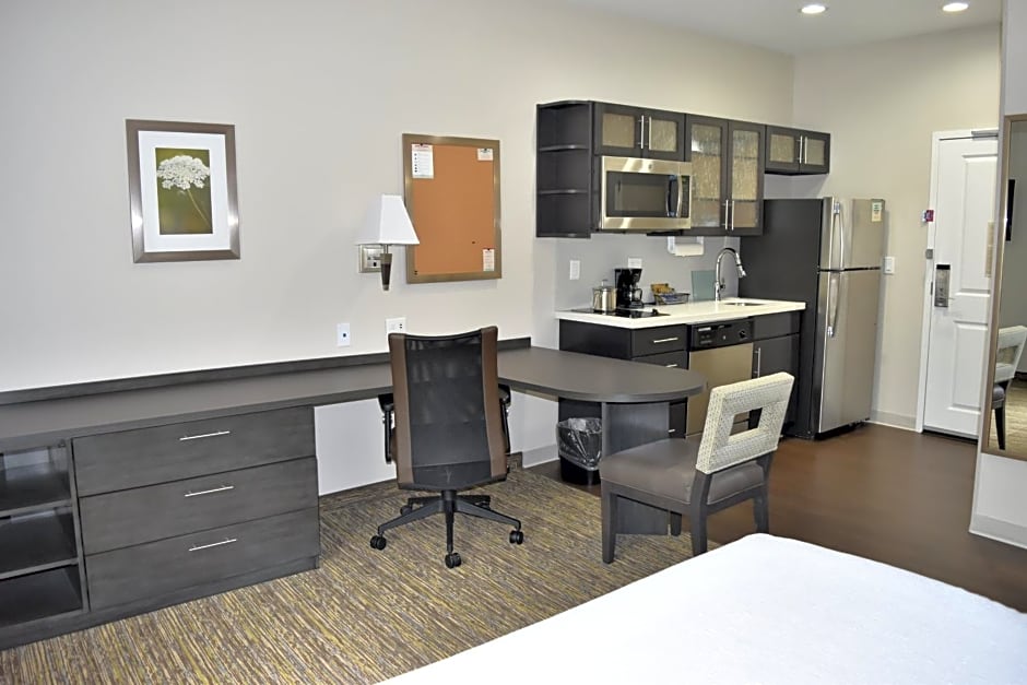 Candlewood Suites : Kansas City - Independence