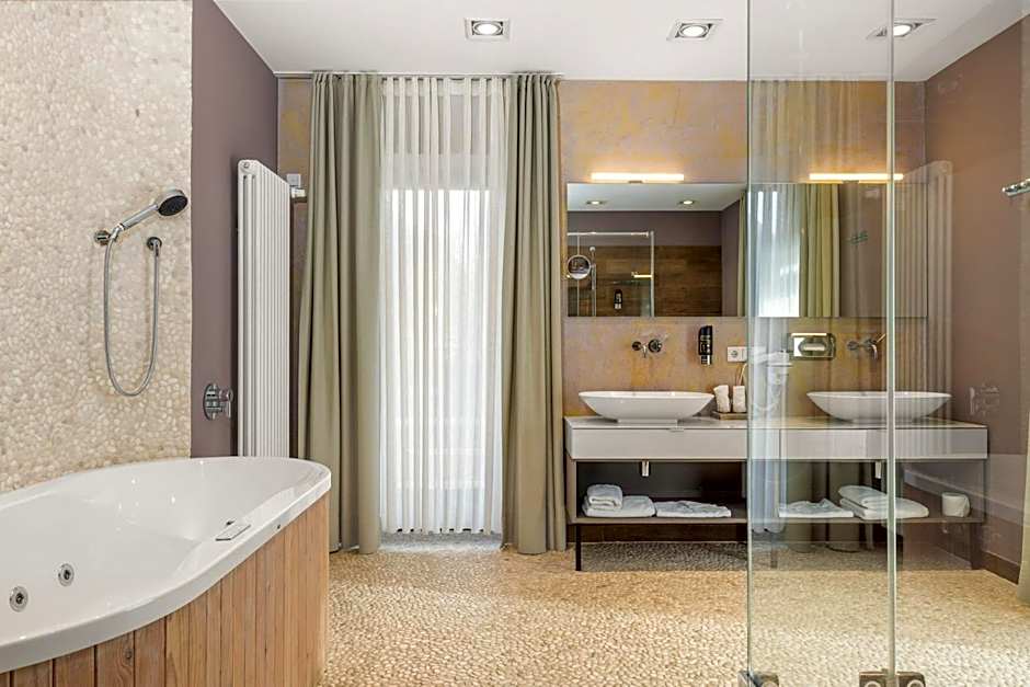 Hotel Villa Lago