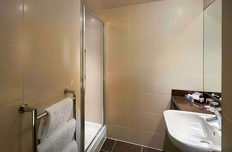 Crowne Plaza London Ealing By IHG