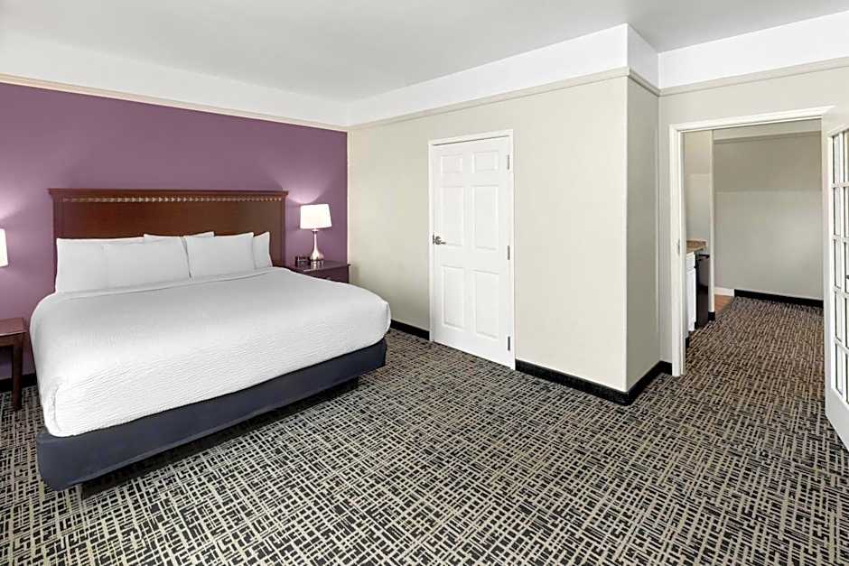 La Quinta Inn & Suites by Wyndham Brownwood