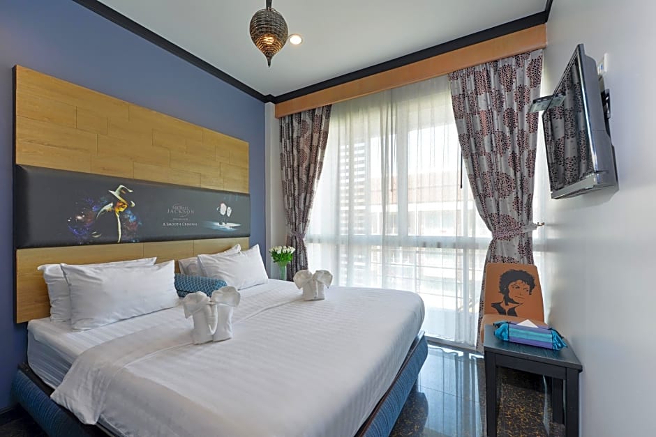 The River Scene Hotel