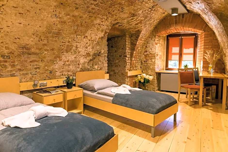 Twierdza Srebrna Góra Donżon