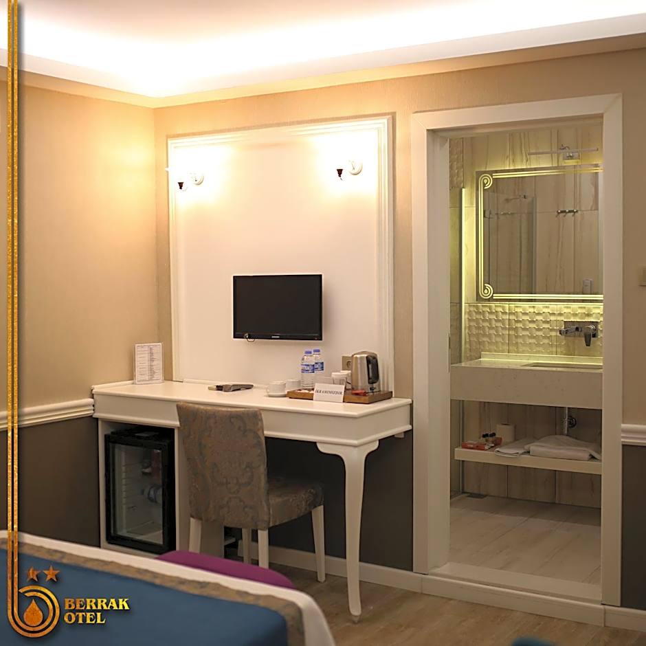 Berrak Otel