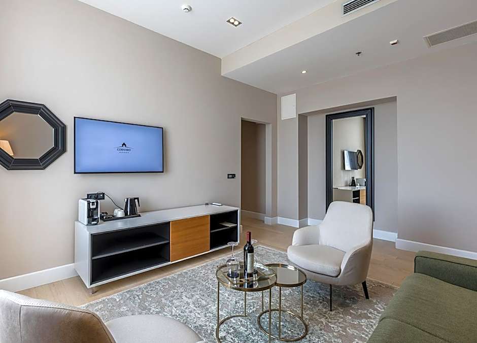 Photo 1 of 5 of Superior 1 King Bed Suite