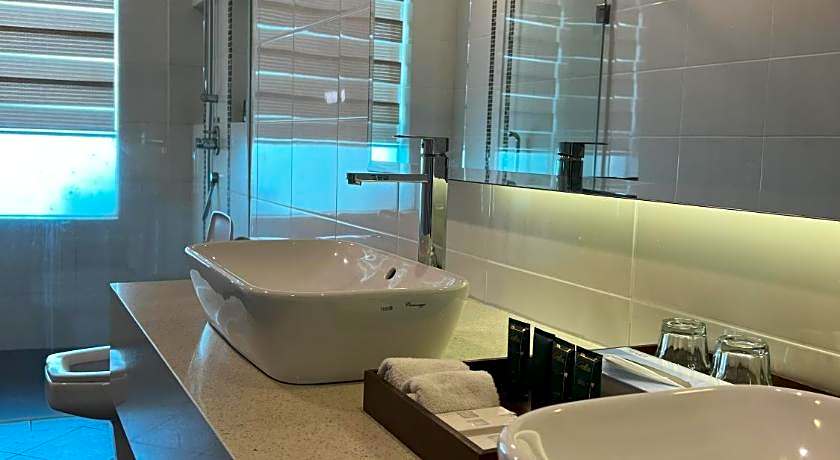 Cenang Plaza Beach Hotel