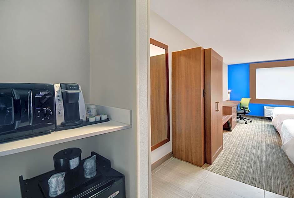 Holiday Inn Express Marshall By IHG