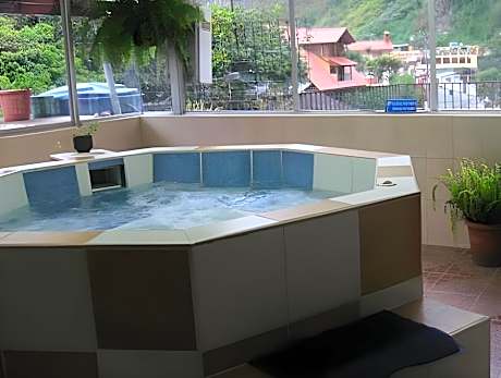 Hostal & Spa Casa Real