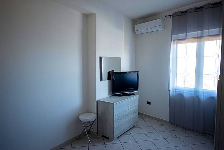 Foto 1 di 8 di Triple Room