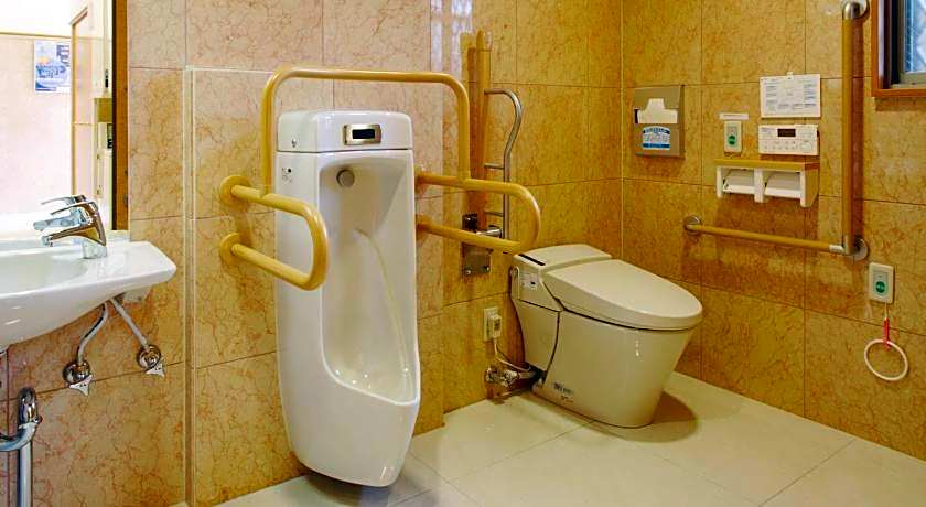 Toyoko Inn Sasebo Ekimae