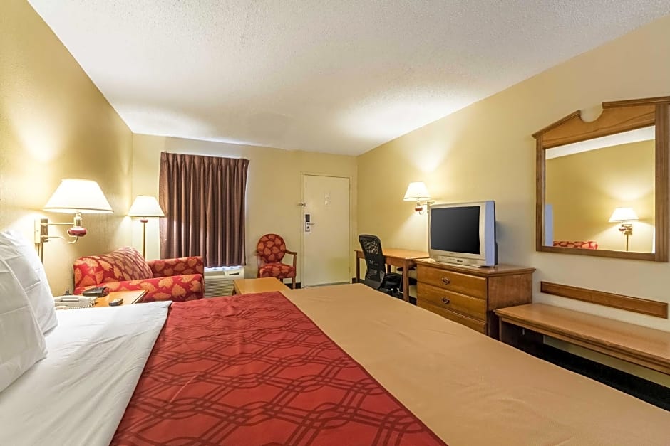 Quality Inn Fayetteville – Fayetteville, AR