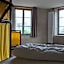 La Maison Rouge - Backpacker Hostel