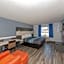 Jamestown inn & Suites