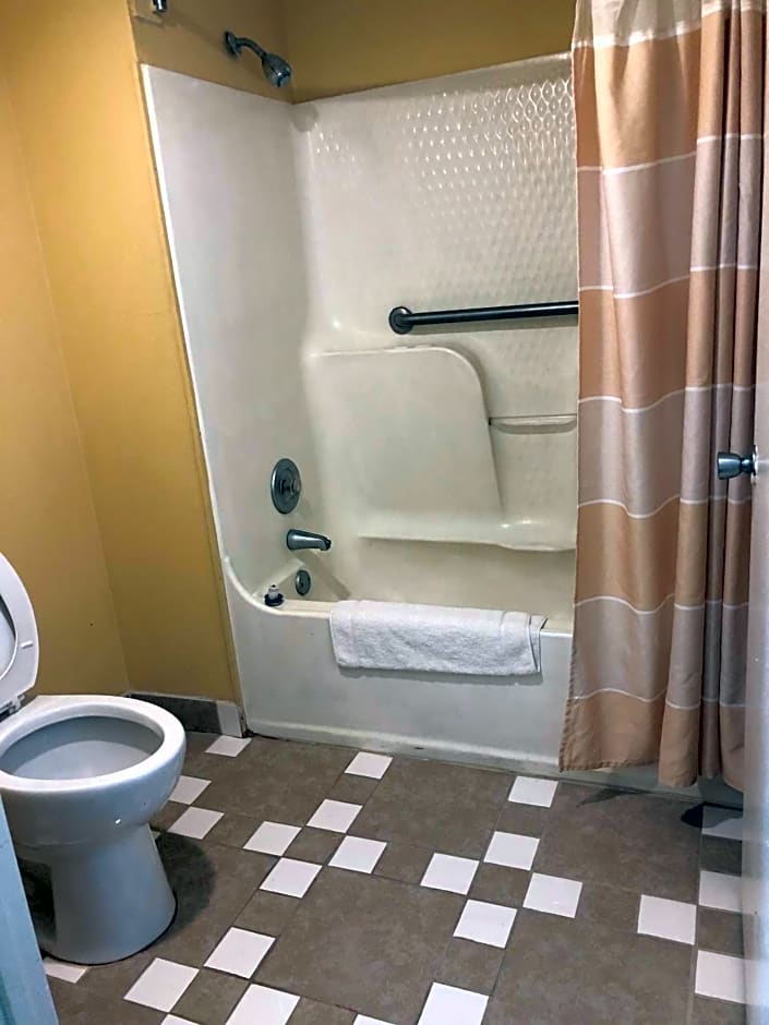 Americas Best Inn - Savannah I-95