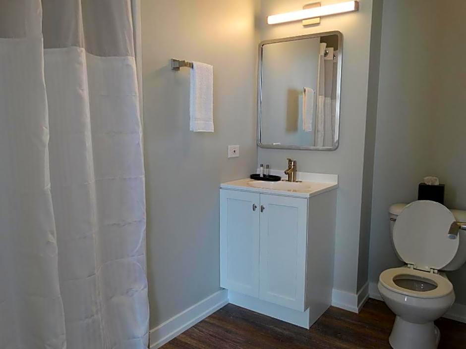 The Chicago Hotel Collection - Millennium Park Suites and Extended Stay – Chicago, IL