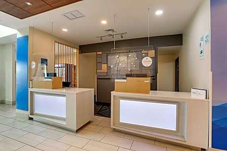 Holiday Inn Express Hotel & Suites Bryan-Montpelier By IHG