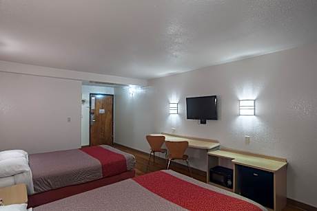 2 Full Beds | Non-Smoking, Micfridge