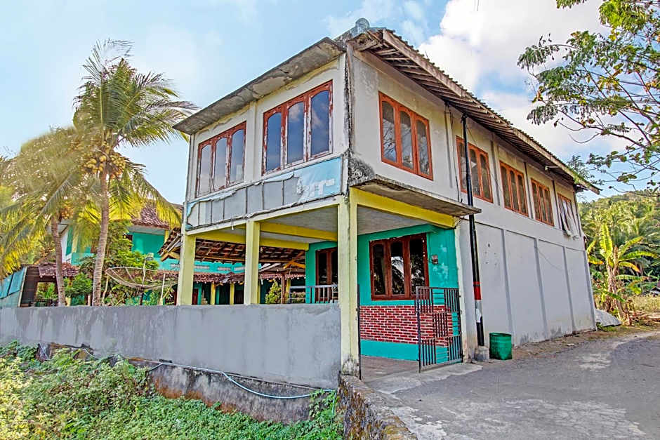 SPOT ON 92873 Losmen Parikesit