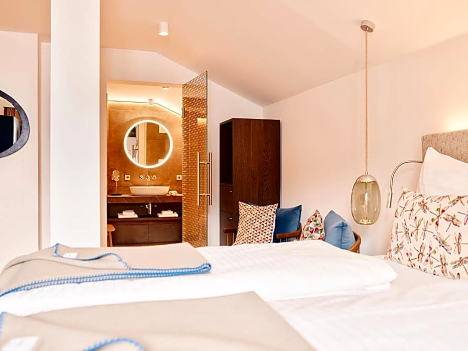 TAUROA Seehotel Grundlsee