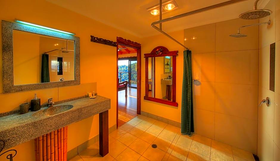 Maleny Tropical Retreat