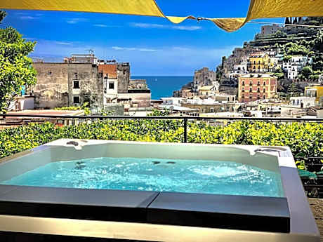 Eden Holiday Apartment