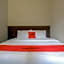 RedDoorz near Stasiun Tawang Semarang