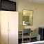 Travelodge by Wyndham Arlington/Dallas Area