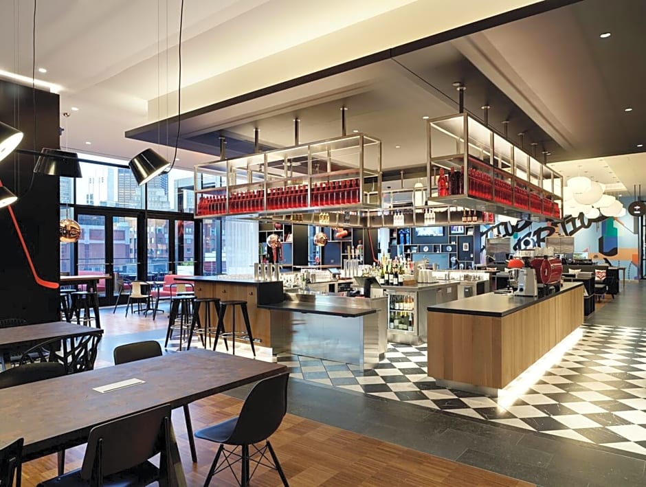 citizenM Boston North Station