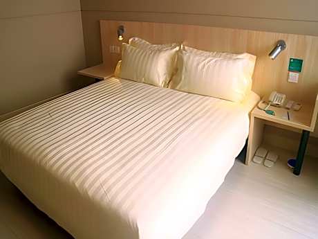 Jinjiang Inn Pingliang West Railway Station Xuanhe New City