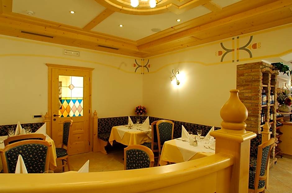 Hotel Falzares